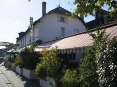 Logis Auberge Des Vieux Chenes Malemort Eksteriør bilde